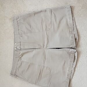 St John's Bay Shorts Men's Size 42 Waist Big Tall Rugged Paint Yardwork Beige
